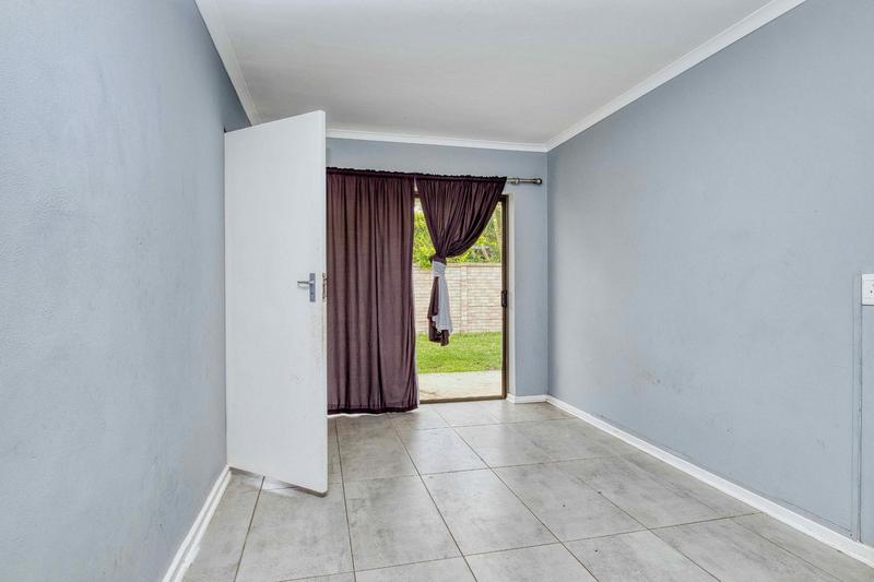 5 Bedroom Property for Sale in Port Elizabeth Eastern Cape